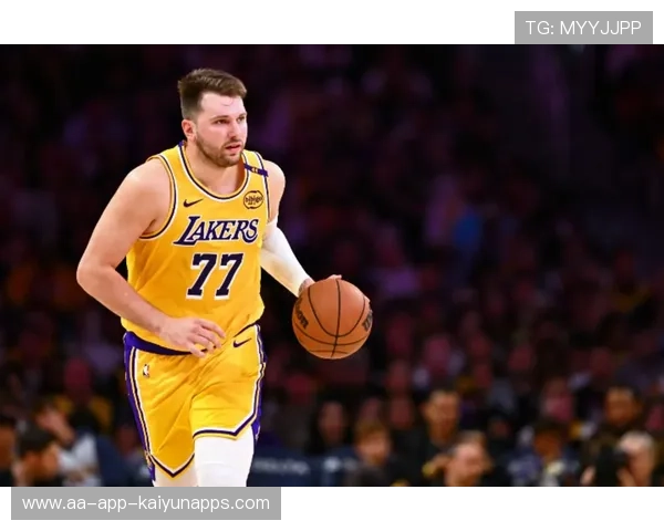 独行侠三分雨倾盆，东契奇狂砍 47+12