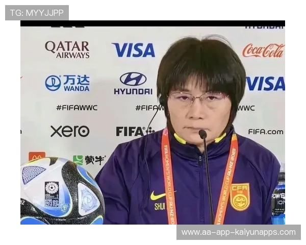 赛后教练强调反思和进步的重要性，比赛过后,教练希望大家